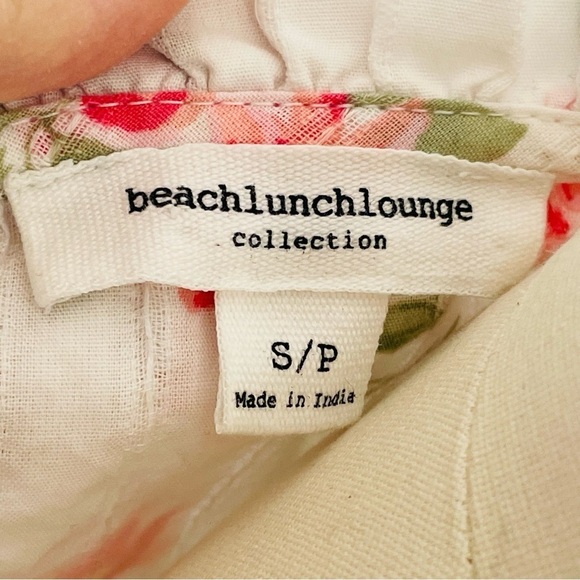 beachlunchlounge Lyzza Floral Print Top- Size Small - Picture 12 of 12